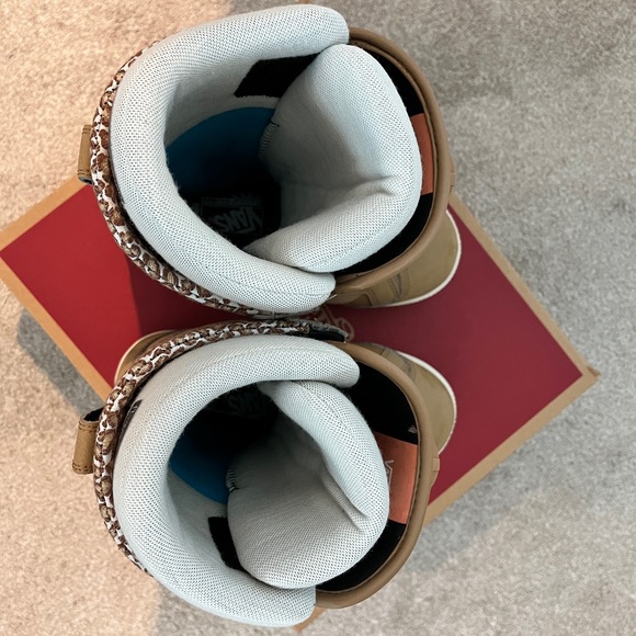 Vans Encore Pro Women’s Snowboarding Boots - Picture 6 of 9